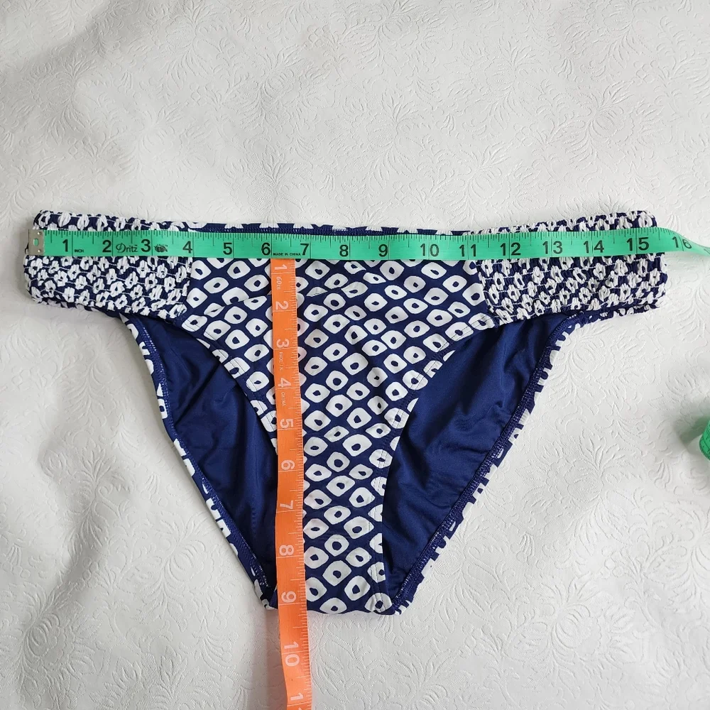 Vineyard Vines Stingray Smocked Bikini Bottom Deep Blue & White Size Medium NWT